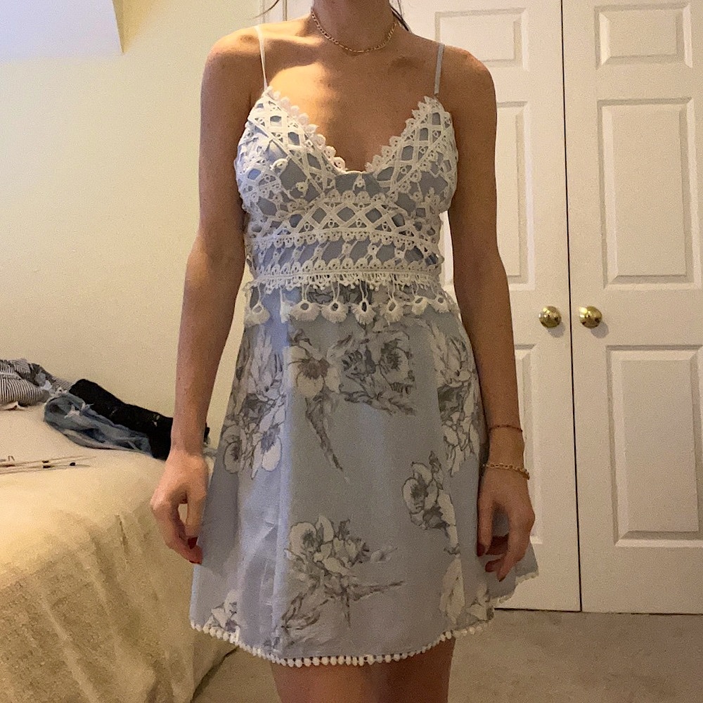 L’Atiste blue floral romper